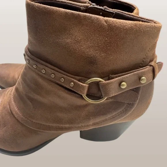 Baretraps Rosea Ankle Booties Shoes Sz 8.5M Brown Faux Leather Heeled w/SideZip - Picture 2 of 8